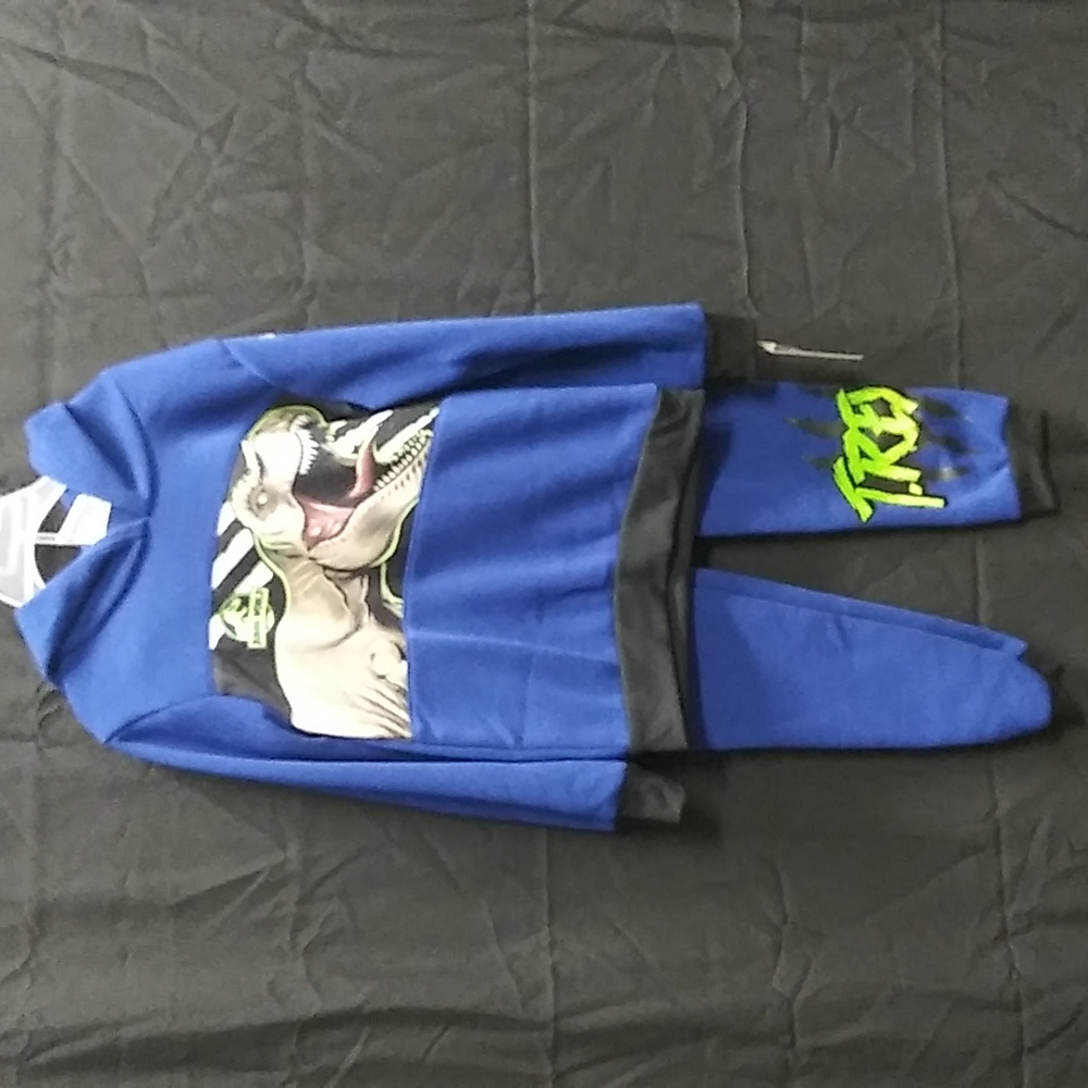 Jurasick world pant set size7